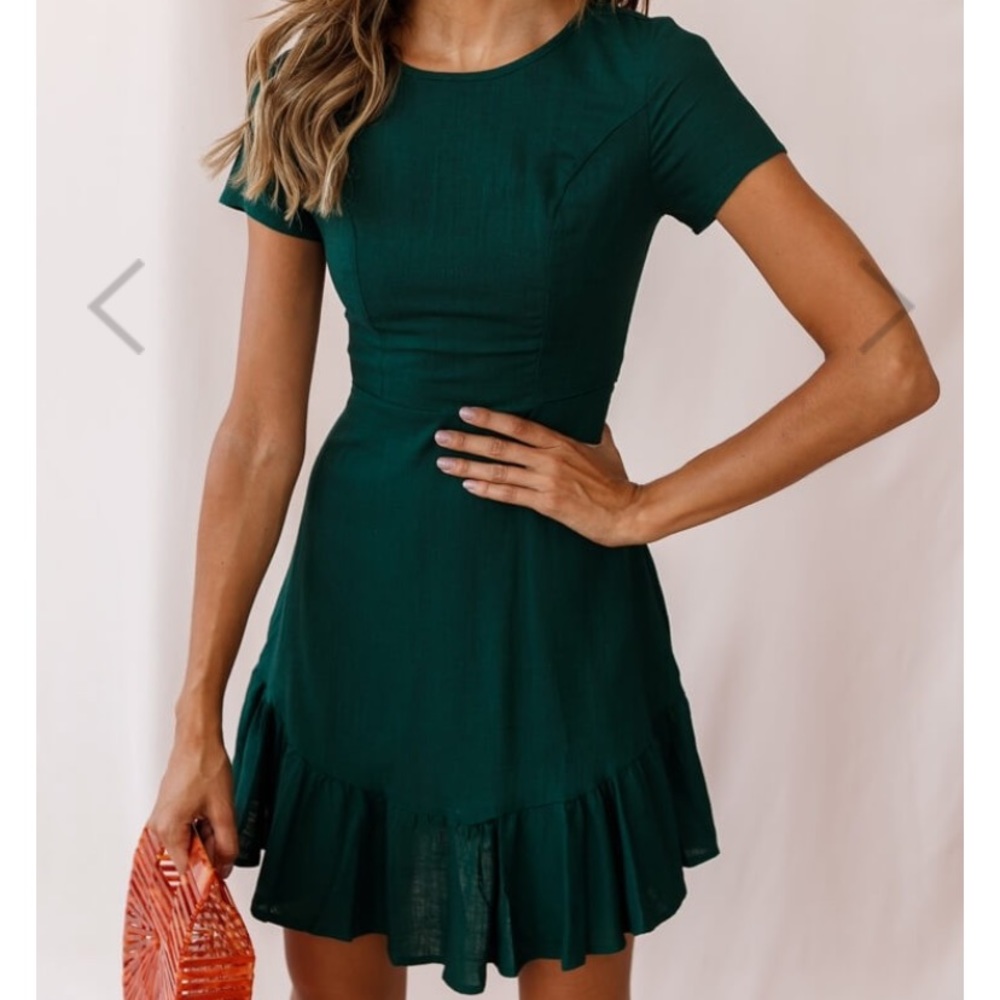Green Selfie Leslie Dress